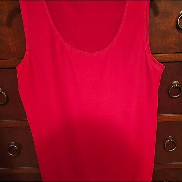 CHICO'S TRUE RED POLYESTER TANK - Picture 4 of 8